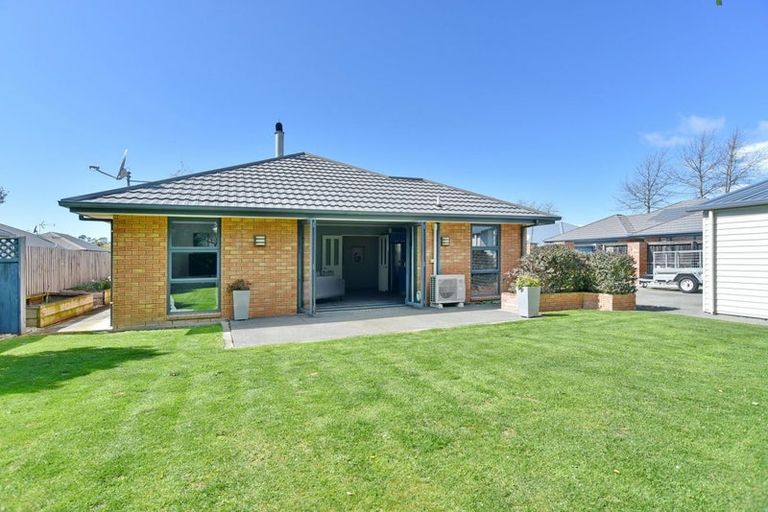Photo of property in 11 James Drive, Woodend, 7610