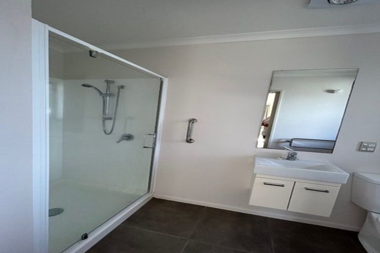 Photo of property in 3/3 Harkness Place, Westport, 7825