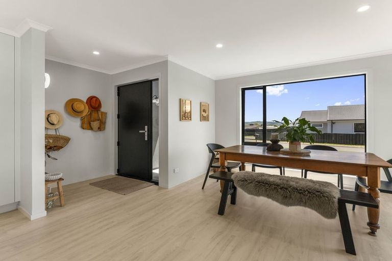 Photo of property in 6 Akatea Lane, Richmond Heights, Taupo, 3330