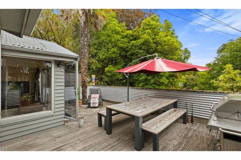 Photo of property in 18 Birdwood Avenue, Beckenham, Christchurch, 8023