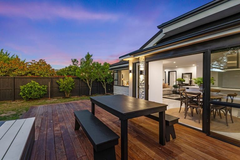 Photo of property in 18a Blighs Road, Strowan, Christchurch, 8052