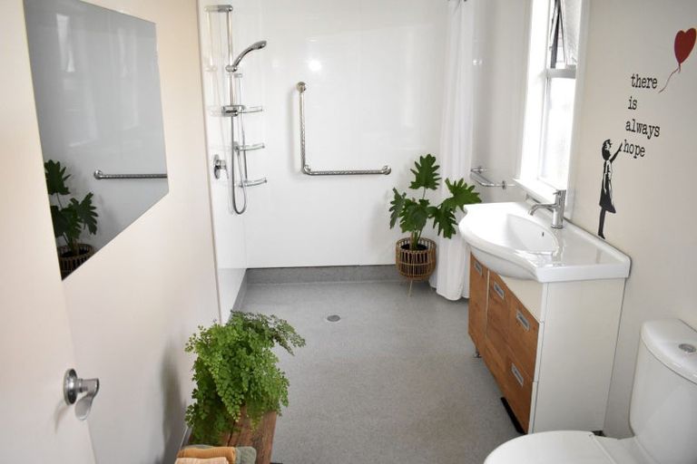 Photo of property in 54 Brougham Street, Westport, 7825