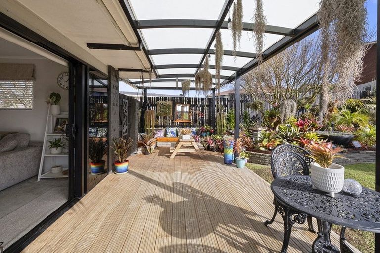 Photo of property in 17 Pukekohatu Street, Waitara, 4320