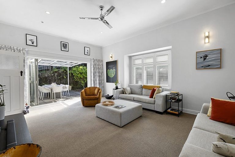 Photo of property in 12 Rossiter Crescent, Lynmouth, New Plymouth, 4310