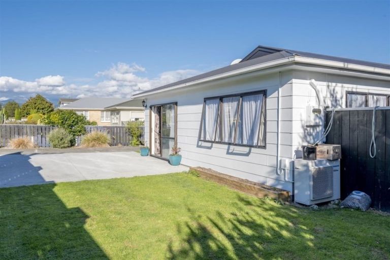 Photo of property in 21 Read Street, Levin, 5510