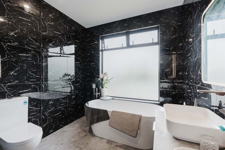 Photo of property in 275 Racecourse Road, Cambridge, 3493