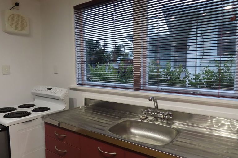 Photo of property in 60 Beazley Avenue, Paparangi, Wellington, 6037