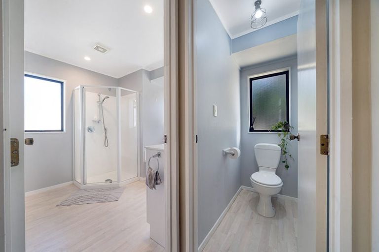 Photo of property in 26 Garton Drive, Massey, Auckland, 0614