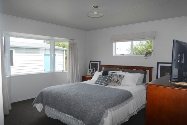 Photo of property in 69 Langdale Avenue, Paraparaumu, 5032