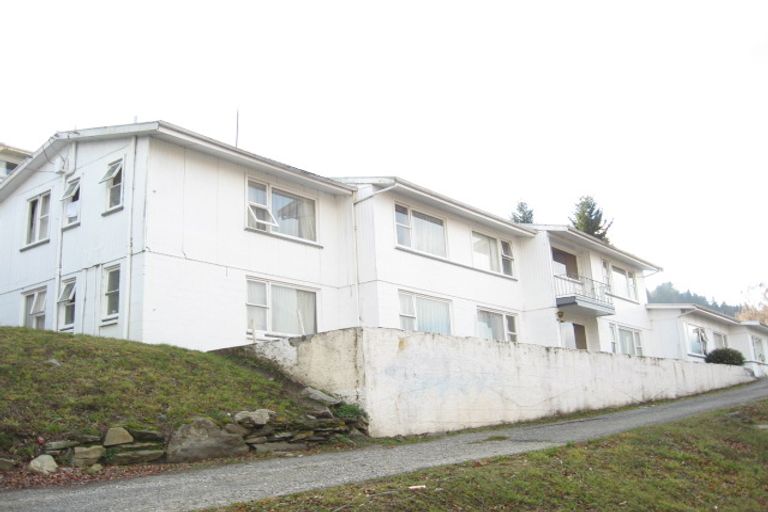 Photo of property in 70 Park Street, Queenstown, 9300