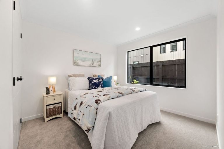 Photo of property in 58 Matangi View Drive, Orewa, 0931