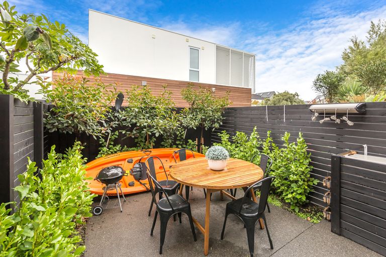 Photo of property in 15h Cheltenham Street, Merivale, Christchurch, 8014