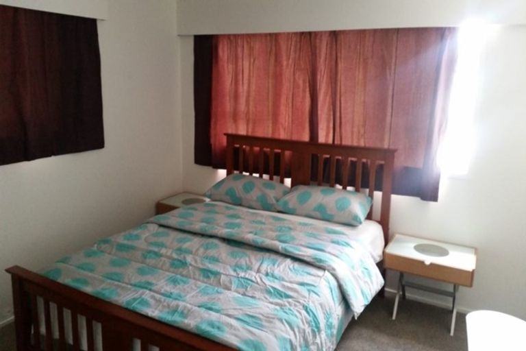 Photo of property in 2 Lotus Lane, Mangere East, Auckland, 2024