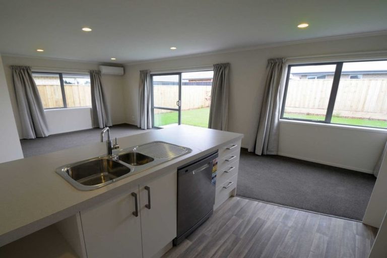 Photo of property in 6 Liddington Drive, Rolleston, 7615