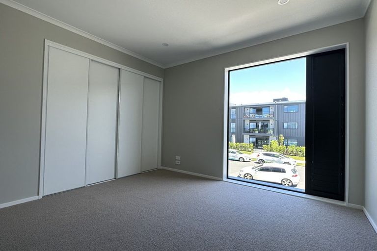 Photo of property in 86 Symes Drive, Red Beach, 0932