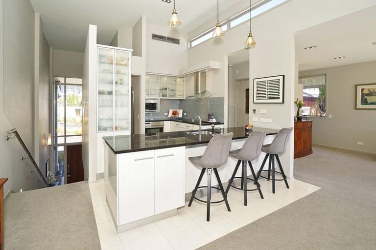 Photo of property in 138 Lake Crescent, Hamilton Lake, Hamilton, 3204