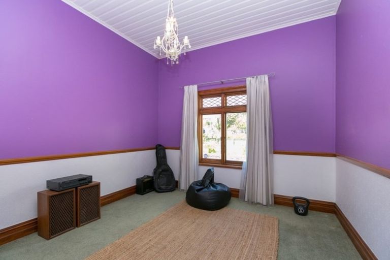 Photo of property in 233a Carrington Street, Vogeltown, New Plymouth, 4310