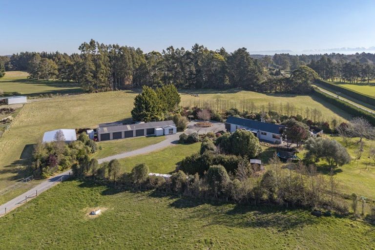 Photo of property in 915 Weedons Ross Road, West Melton, Christchurch, 7671