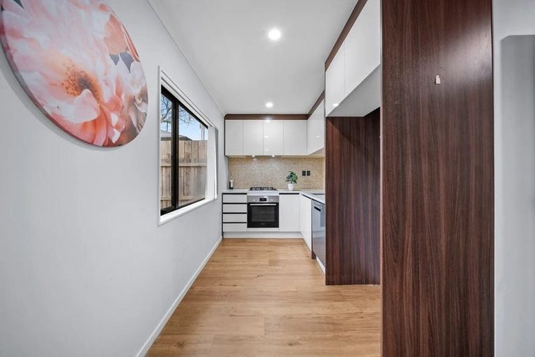 Photo of property in 10b Kent Road, Manurewa, Auckland, 2102
