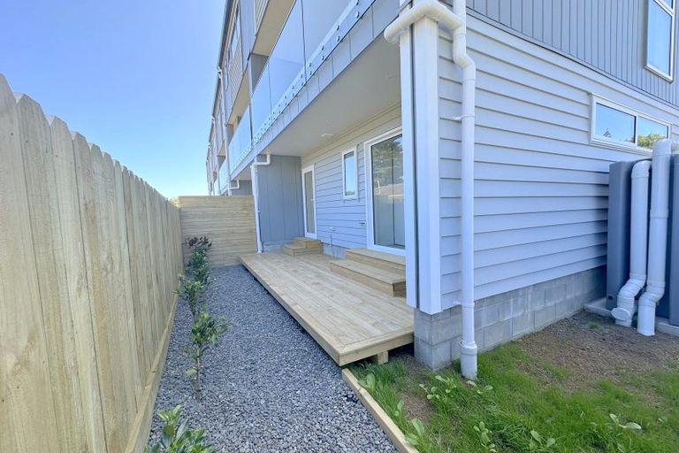 Photo of property in 15c Blenheim Street, Glenfield, Auckland, 0629