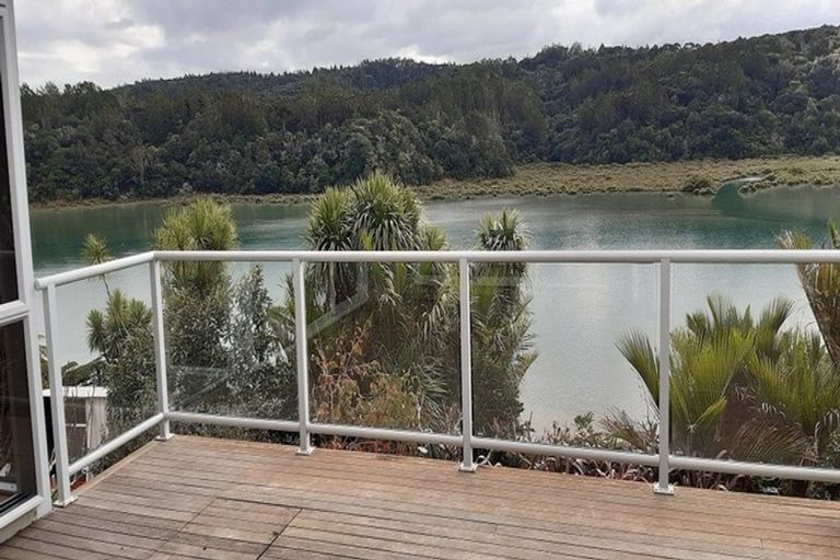 Photo of property in 9 Okura River Road, Okura, Albany, 0792