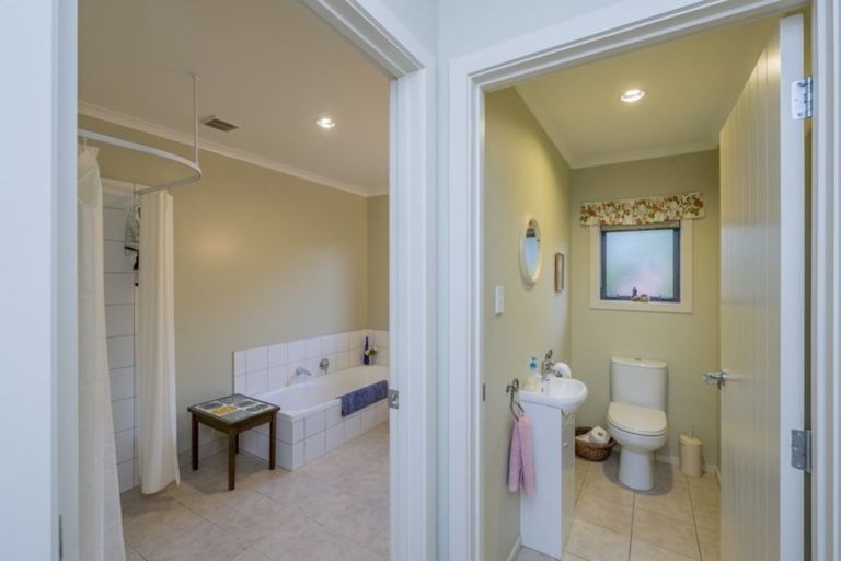 Photo of property in 20 Ludlam Way, Otaki, 5512