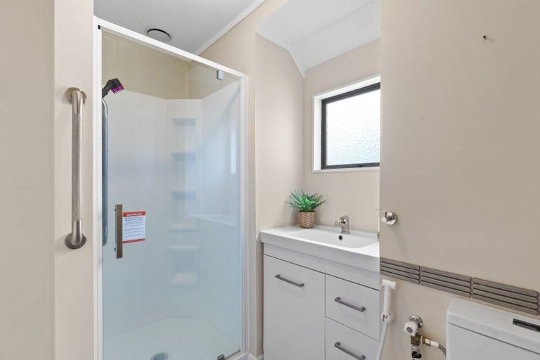 Photo of property in 19 Kingfisher Way, Te Kowhai, Hamilton, 3288