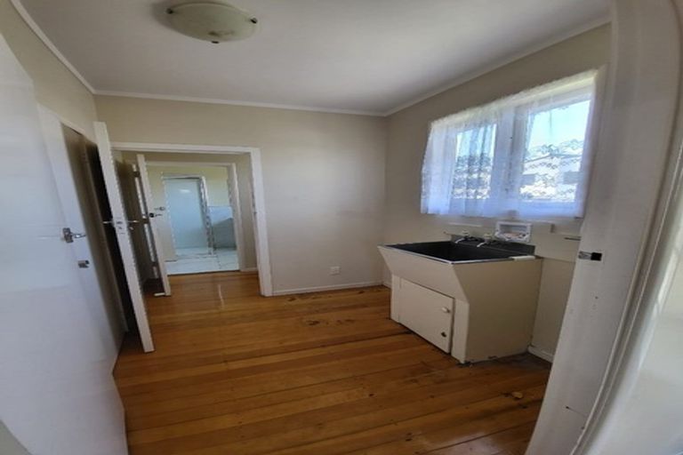 Photo of property in 27 Fairview Road, Papatoetoe, Auckland, 2025