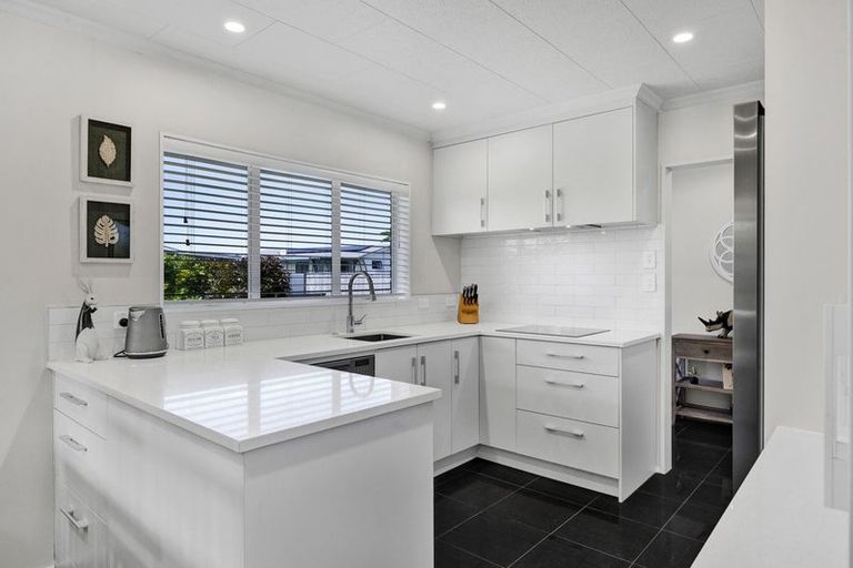 Photo of property in 33 Tawa Street, Hawera, 4610