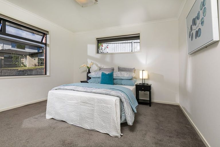 Photo of property in 4 Clapton Place, Henderson, Auckland, 0612