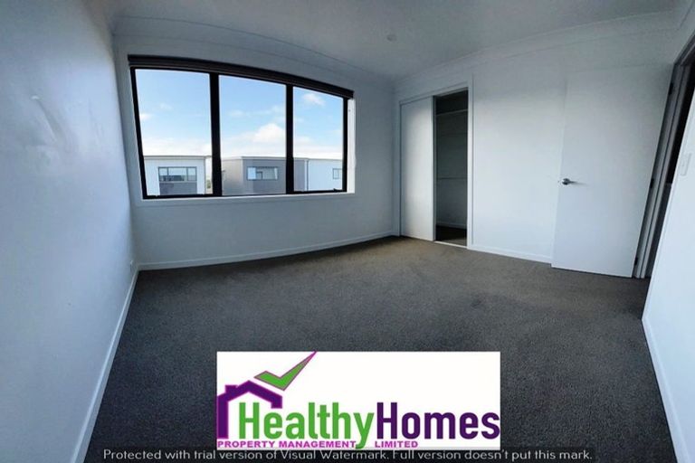 Photo of property in 7 Kaokao Lane, Mangere, Auckland, 2022