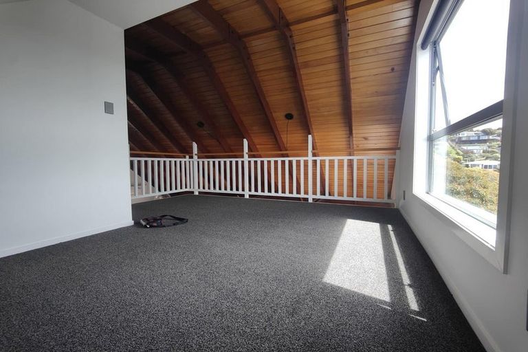 Photo of property in 2/146 Soleares Avenue, Mount Pleasant, Christchurch, 8081