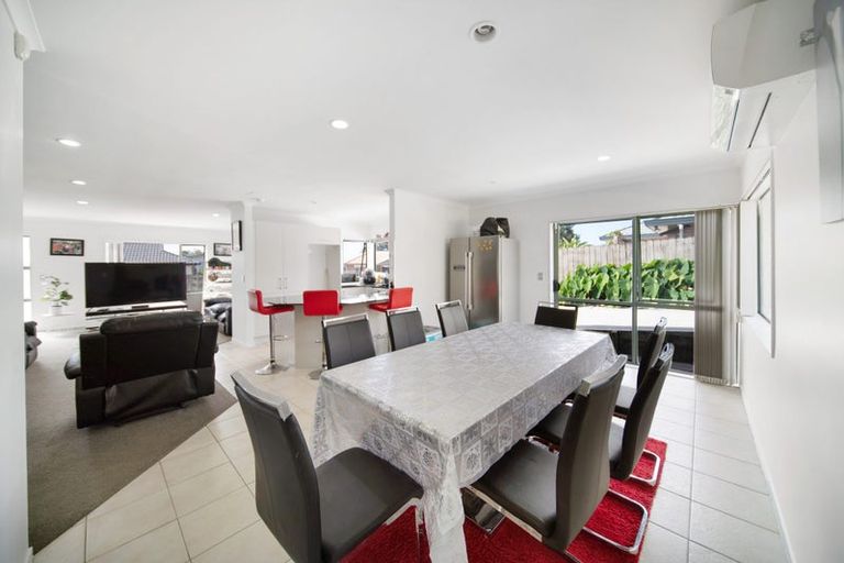 Photo of property in 16 Grangewood Close, Favona, Auckland, 2024