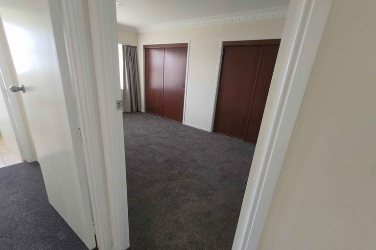 Photo of property in 4 Butterworth Avenue, Opaheke, Papakura, 2113