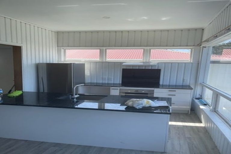 Photo of property in 60 Mortimer Terrace, Brooklyn, Wellington, 6021