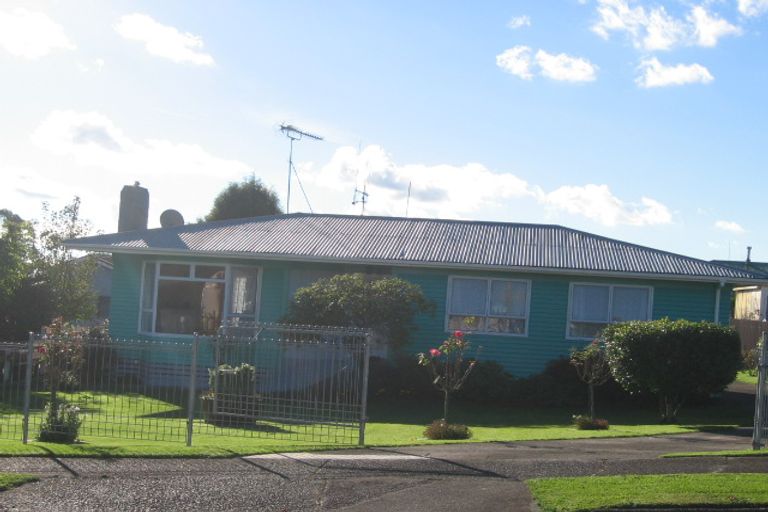 Photo of property in 8 Cobham Crescent, Tokoroa, 3420
