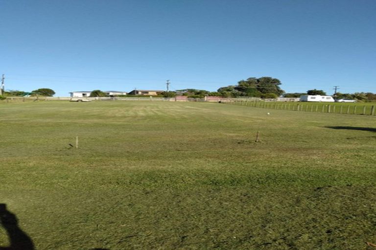 Photo of property in 31 Marsden Point Road, Ruakaka, 0116