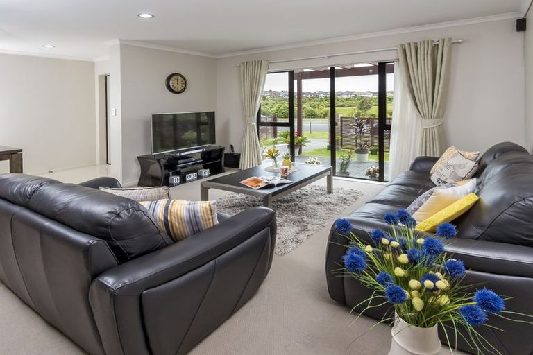 Photo of property in 24 Flintridge Drive, Flat Bush, Auckland, 2019