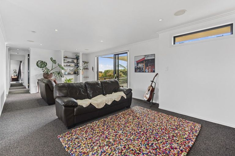 Photo of property in 37 Upper Pitone Road, Pitone, New Plymouth, 4374