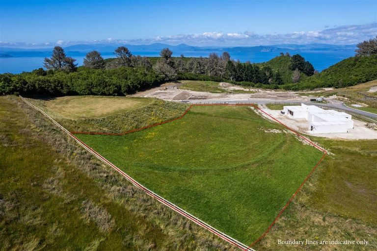 Photo of property in 3 Glendas Way, Acacia Bay, 3385