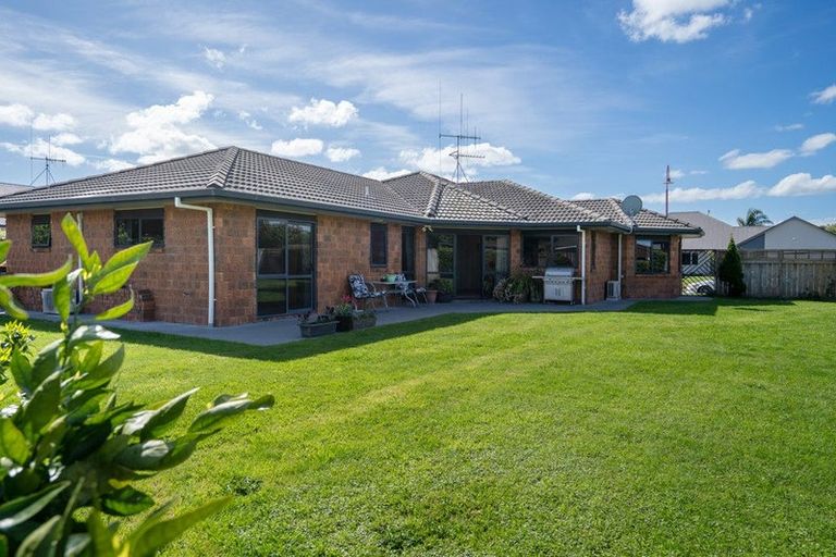 Photo of property in 26 Madison Street, Cambridge, 3434