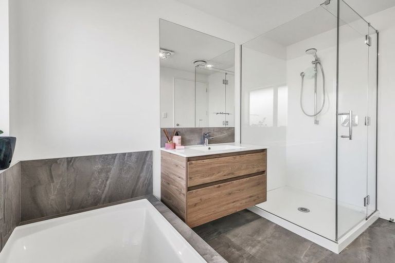 Photo of property in 15 Chimango Place, Rolleston, 7615