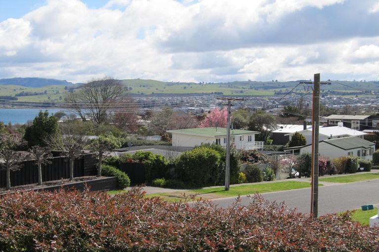 Photo of property in 40 Puriri Street, Hilltop, Taupo, 3330