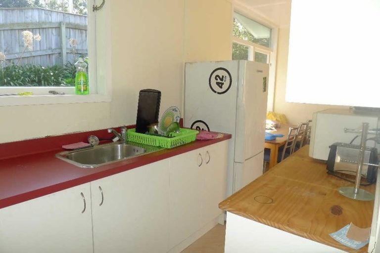 Photo of property in 14 Ngapotiki Street, Paraparaumu Beach, Paraparaumu, 5032