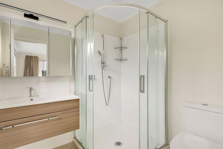 Photo of property in 1 Tieke Lane, Kenepuru, Porirua, 5022