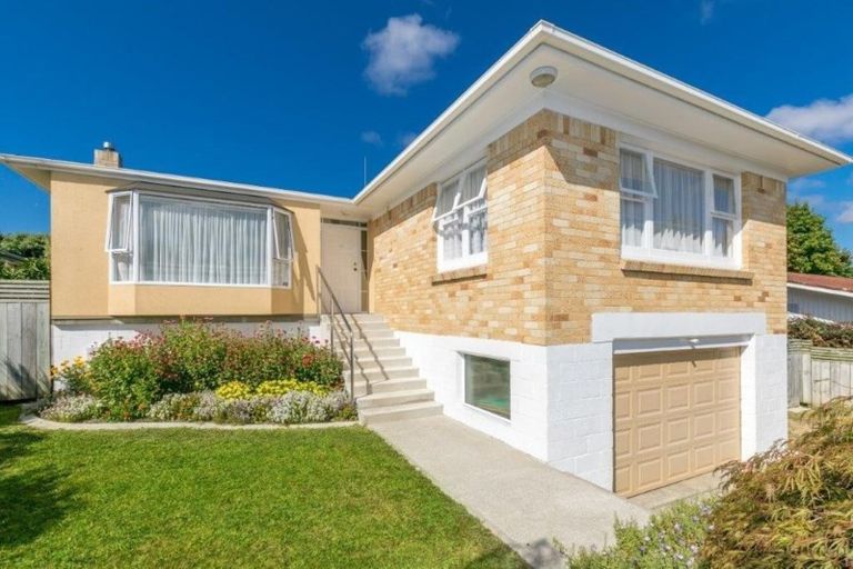 Photo of property in 27 Aberdeen Drive, Dinsdale, Hamilton, 3204
