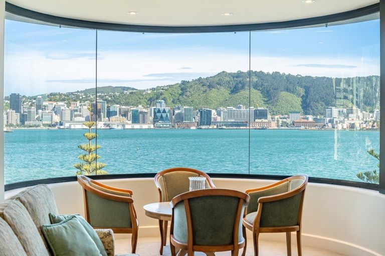 Photo of property in 6/308 Oriental Parade, Oriental Bay, Wellington, 6011