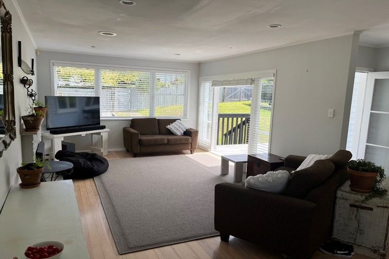 Photo of property in 7 Meadowvale Avenue, Forrest Hill, Auckland, 0620