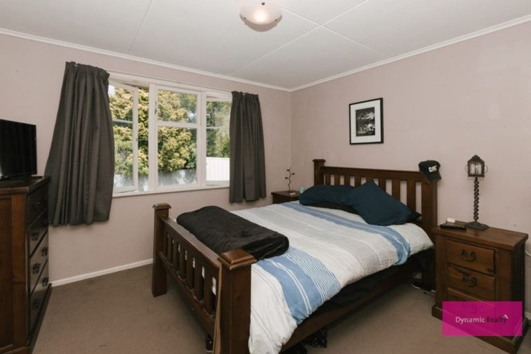 Photo of property in 11 Lewis Place, Highbury, Palmerston North, 4412