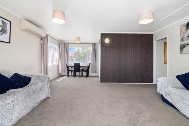 Photo of property in 14a Pohutukawa Drive, Owhata, Rotorua, 3010